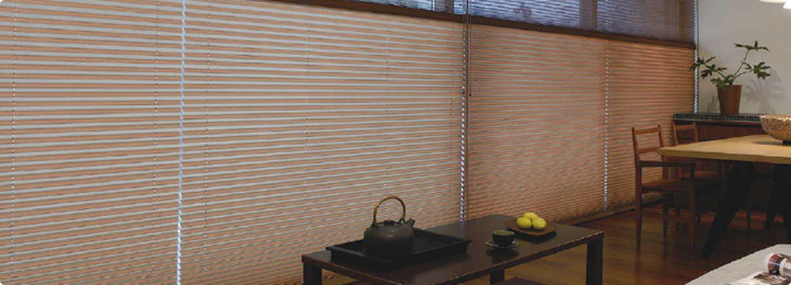 プリーツスクリーン