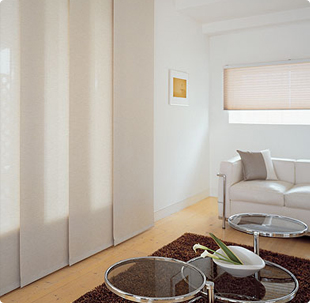 パネルスクリーン